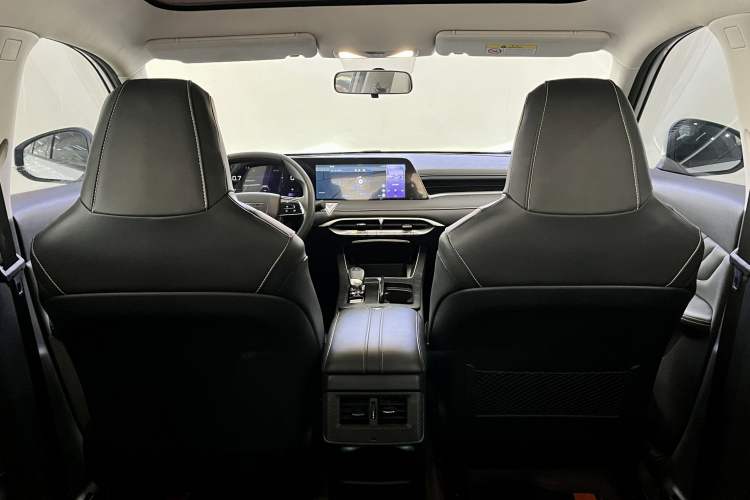 Used Venucia V 2021 260T Idol Edition Interior 8