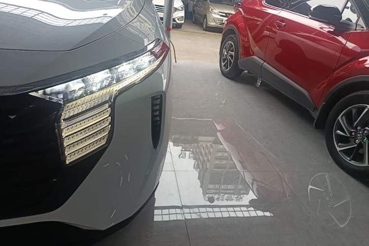 Used Venucia V 2021 260T Idol Edition Left Front Headlight