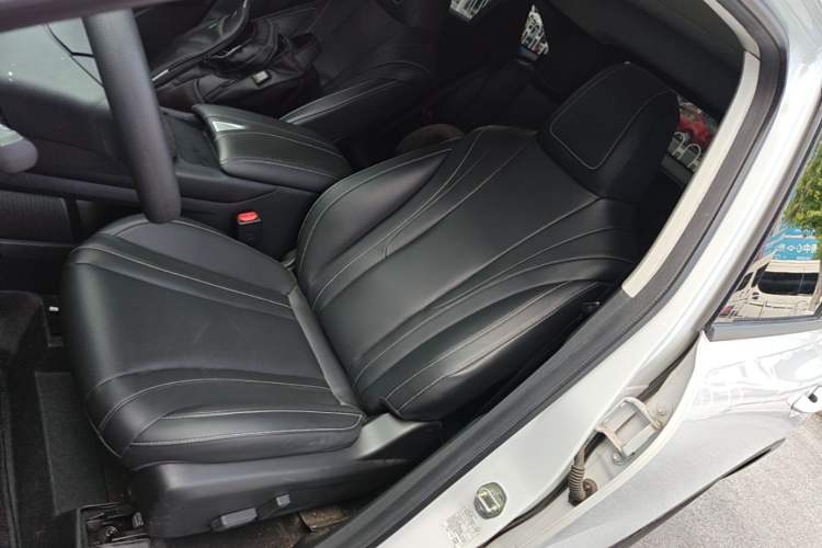 Used Venucia V 2021 260T Idol Edition Left Front Seat