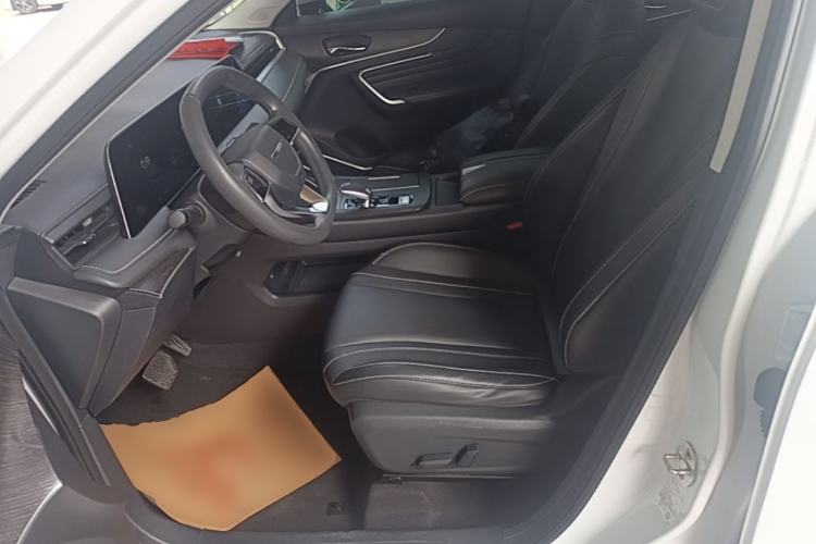 Used Venucia V 2021 260T Idol Edition Left Front Seat