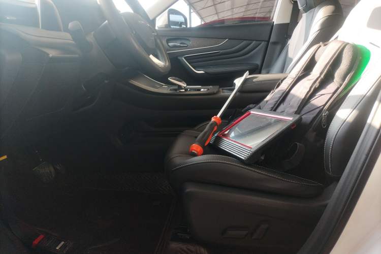 Used Venucia V 2021 260T Idol Edition Left Front Seat