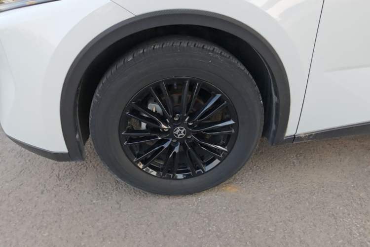 Used Venucia V 2021 260T Idol Edition Left Front Wheel Hub