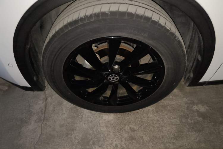 Used Venucia V 2021 260T Tianwang Edition Left Front Wheel Hub