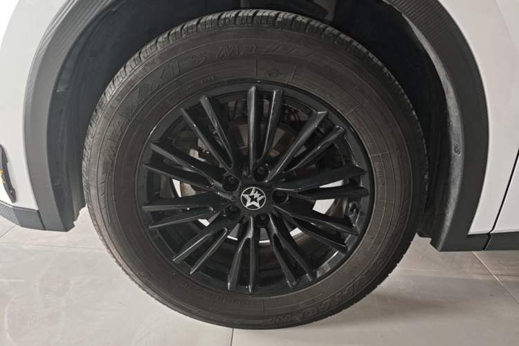 Used Venucia V 2021 260T Idol Edition Left Front Wheel Hub