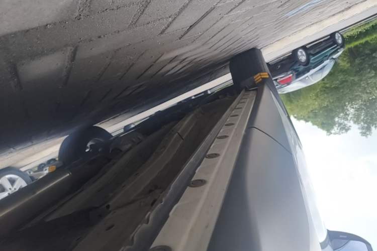 Used Venucia V 2021 260T Idol Edition Left Side Sill