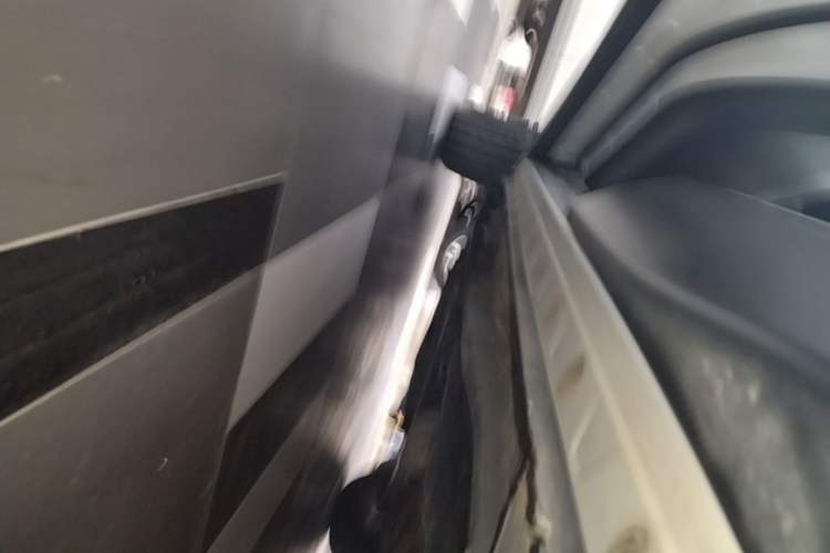 Used Venucia V 2021 260T Idol Edition Left Side Sill