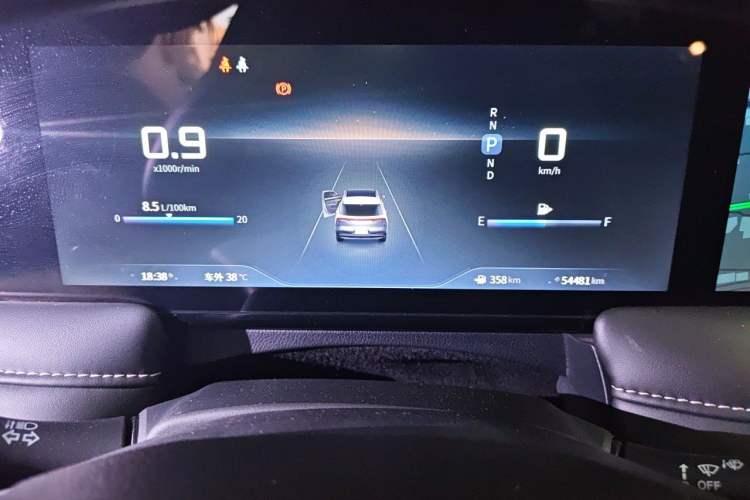 Used Venucia V 2021 260T Idol Edition Odometer Close Up
