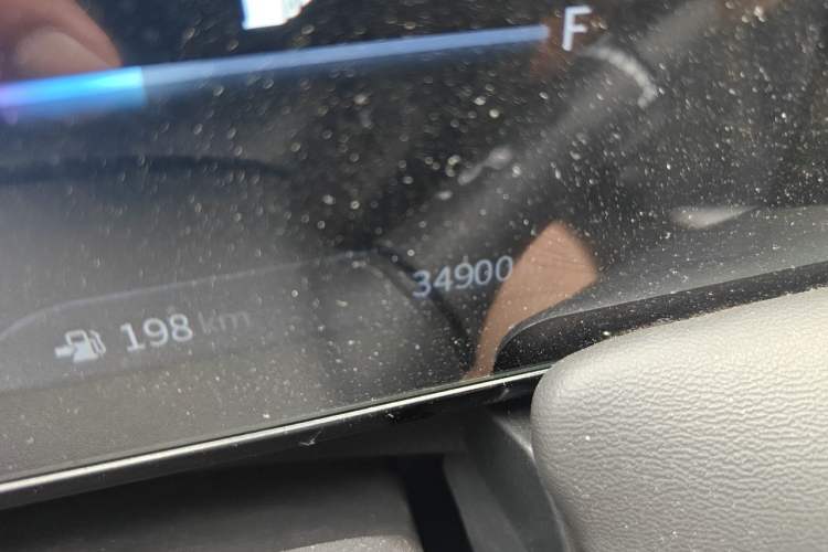 Used Venucia V 2021 260T Idol Edition Odometer Close Up