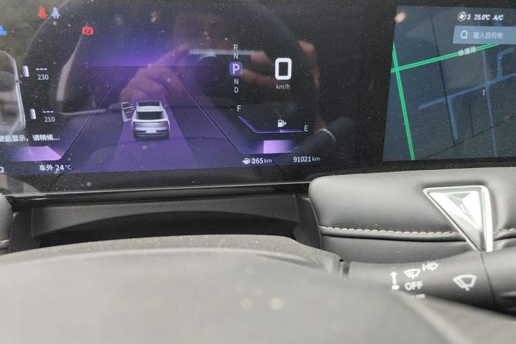 Used Venucia V 2021 260T Idol Edition Odometer Close Up