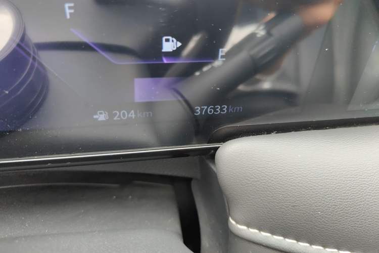 Used Venucia V 2021 260T Idol Edition Odometer Close Up