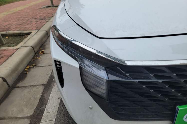 Used Venucia V 2021 260T Tianwang Edition Right Front Headlight