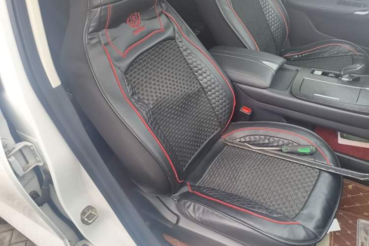 Used Venucia V 2021 260T Idol Edition Right Front Seat