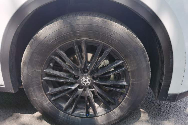 Used Venucia V 2021 260T Idol Edition Right Front Wheel Hub