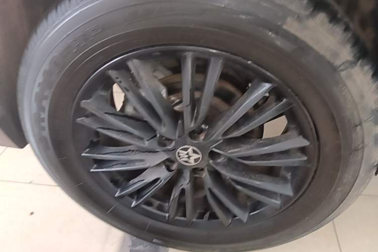 Used Venucia V 2021 260T Idol Edition Right Rear Wheel Hub