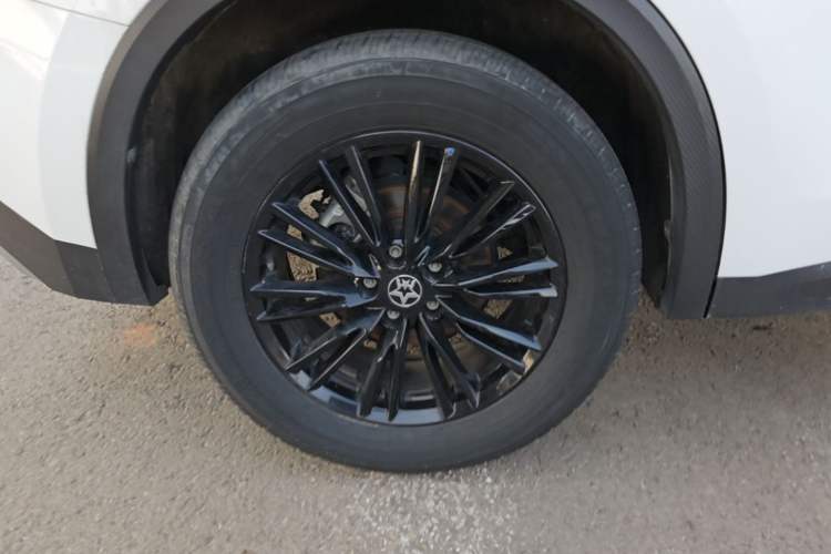 Used Venucia V 2021 260T Idol Edition Right Rear Wheel Hub