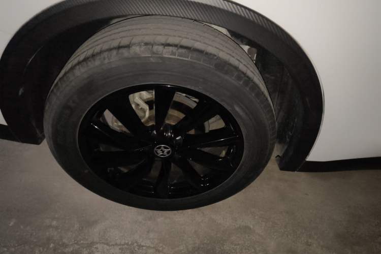 Used Venucia V 2021 260T Tianwang Edition Right Rear Wheel Hub