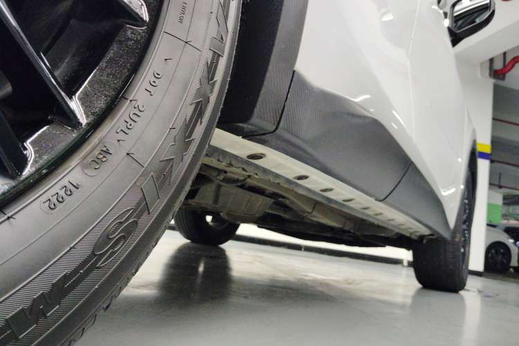 Used Venucia V 2021 260T Idol Edition Right Side Sill