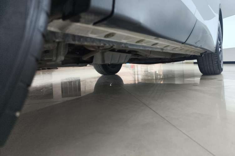 Used Venucia V 2021 260T Tianwang Edition Right Side Sill