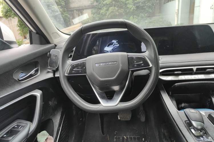 Used Venucia V 2021 260T Idol Edition Steering Wheel