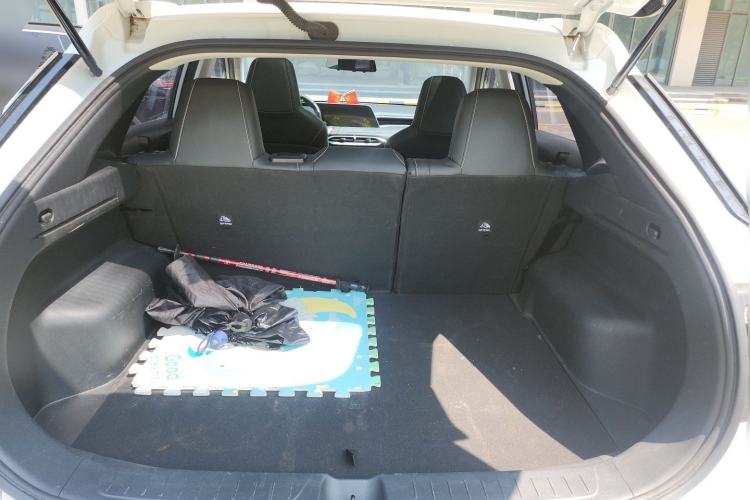 Used Venucia V 2021 260T Idol Edition Trunk