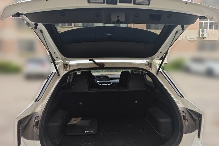 Used Venucia V 2021 260T Idol Edition Trunk