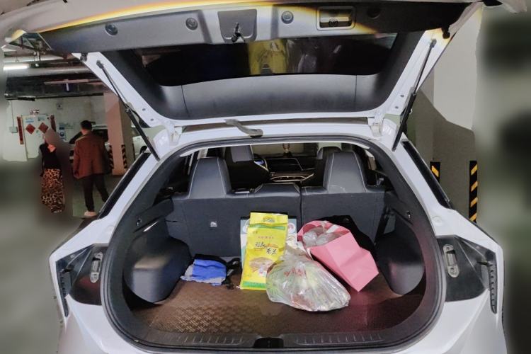 Used Venucia V 2021 260T Idol Edition Trunk
