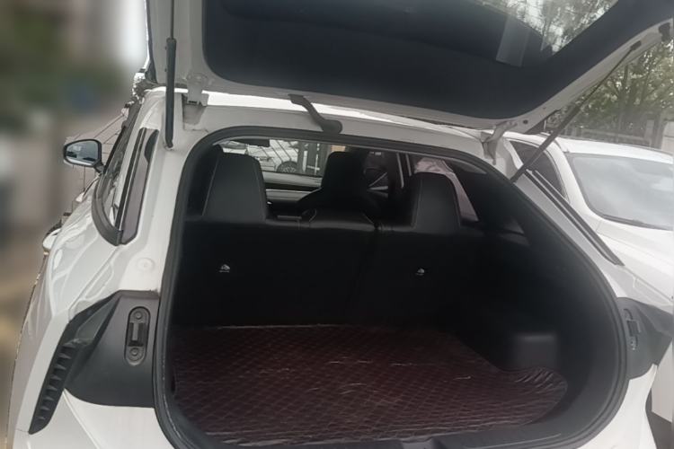 Used Venucia V 2021 260T Idol Edition Trunk