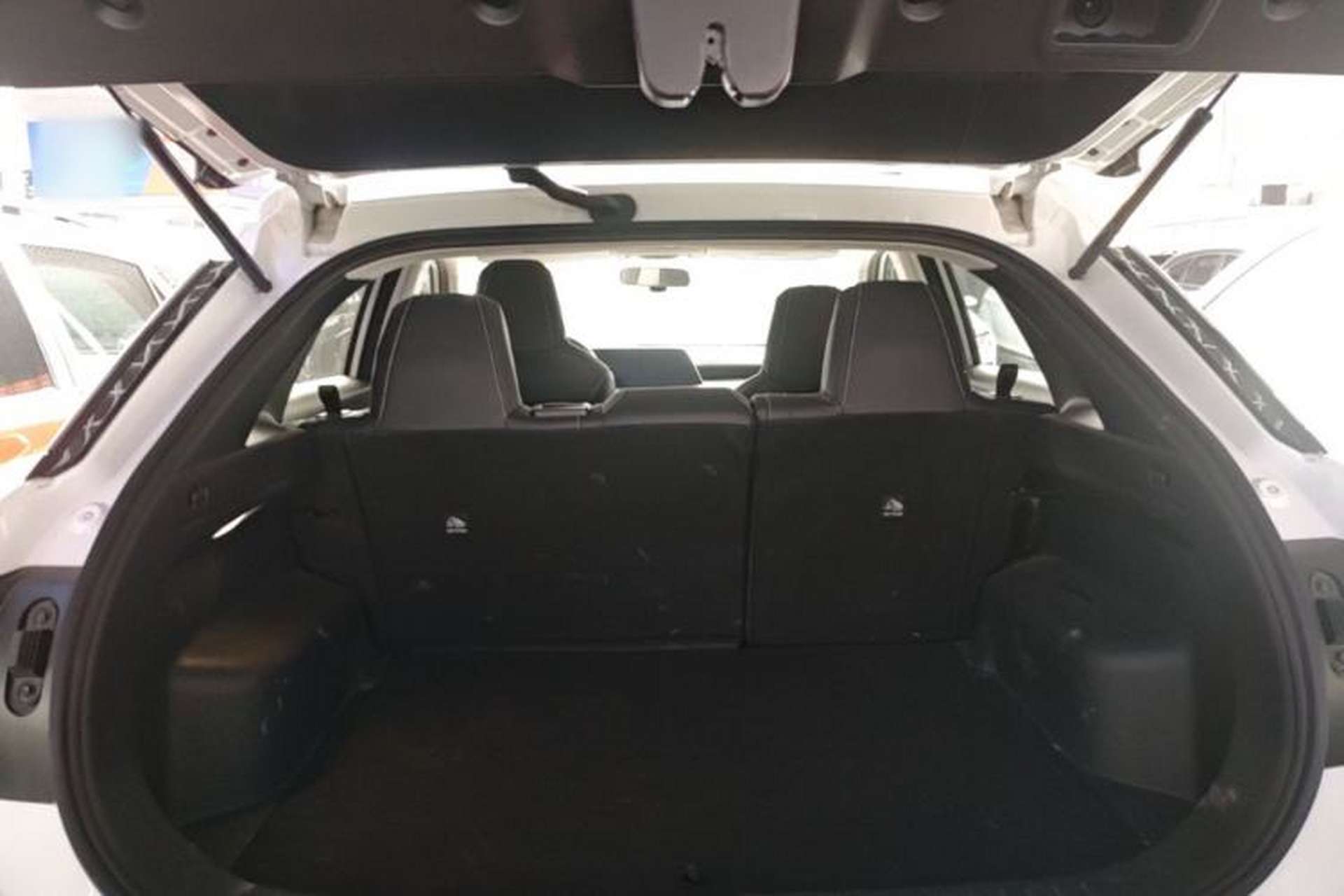Used Venucia V 2021 260T Idol Edition Trunk