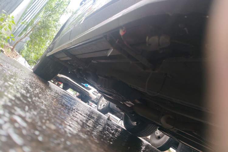 Used Venucia V 2022 260T Black Horse Edition · King Chassis Front Right