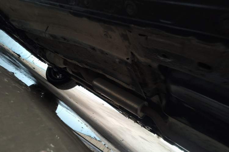 Used Venucia V 2022 260T Black Horse Edition · Idol Chassis Rear Left