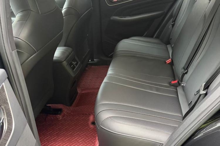 Used Venucia V 2022 260T Black Horse Edition · Idol Interior 3