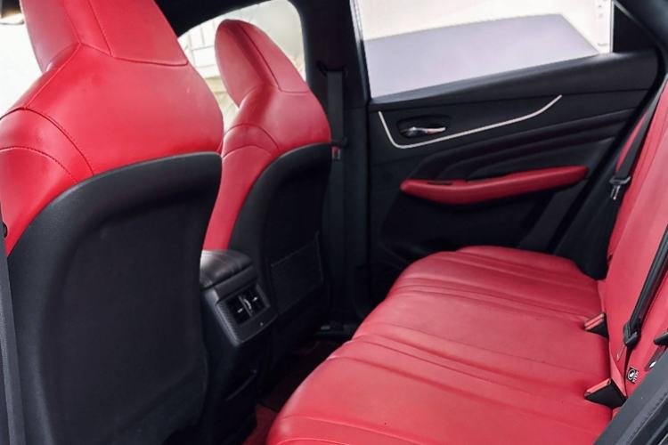 Used Venucia V 2022 260T Black Horse Edition · Idol Interior 5