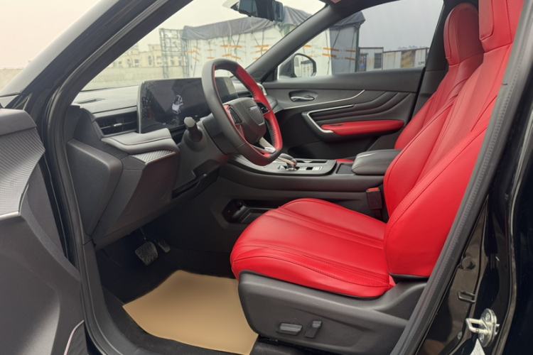 Used Venucia V 2022 260T Black Horse Edition · Idol Interior 6