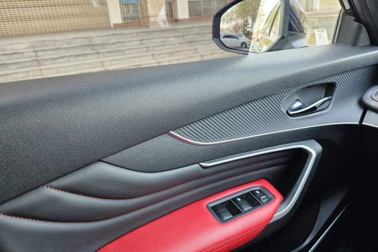 Used Venucia V 2022 260T Black Horse Edition · Idol Interior 9