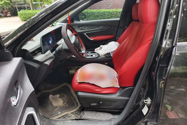 Used Venucia V 2022 260T Black Horse Edition · Idol Left Front Seat