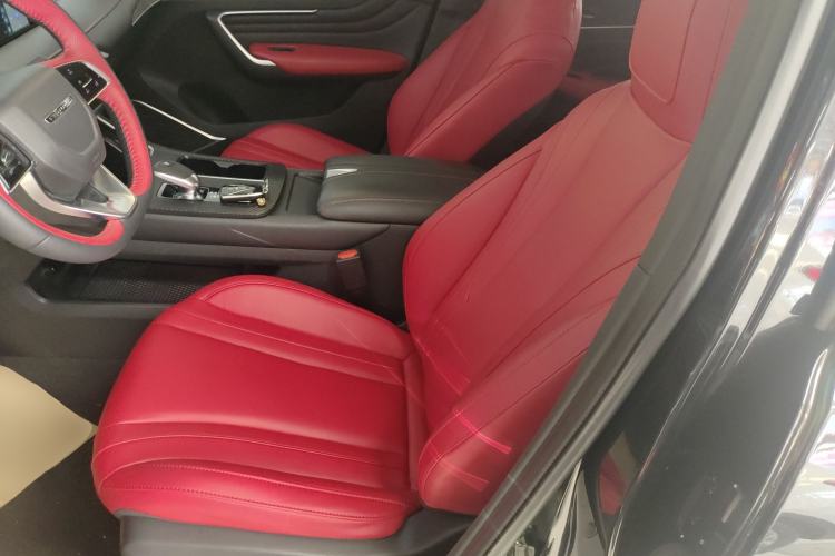 Used Venucia V 2022 260T Black Horse Edition · Idol Left Front Seat