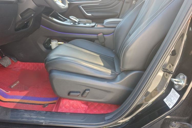 Used Venucia V 2022 260T Black Horse Edition · Idol Left Front Seat