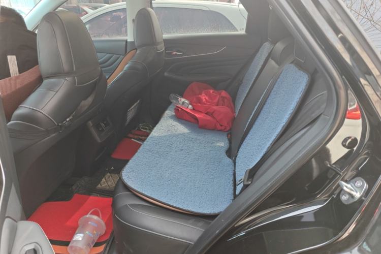 Used Venucia V 2022 260T Black Horse Edition · Idol Left Rear Seat