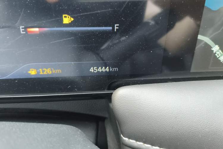 Used Venucia V 2022 260T Black Horse Edition · Idol Odometer Close Up