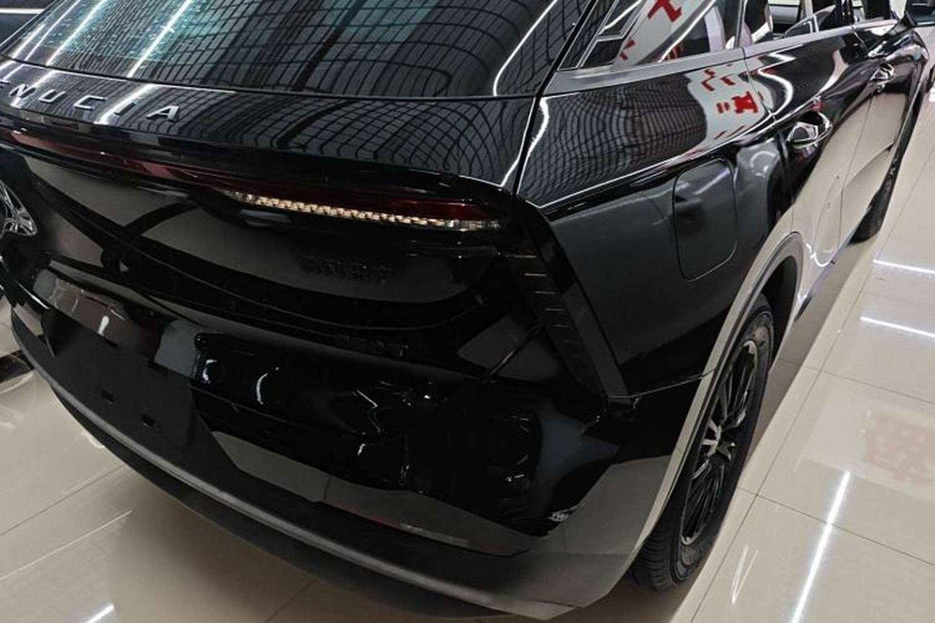 Used Venucia V 2022 260T Black Horse Edition · Idol Right Rear Taillight
