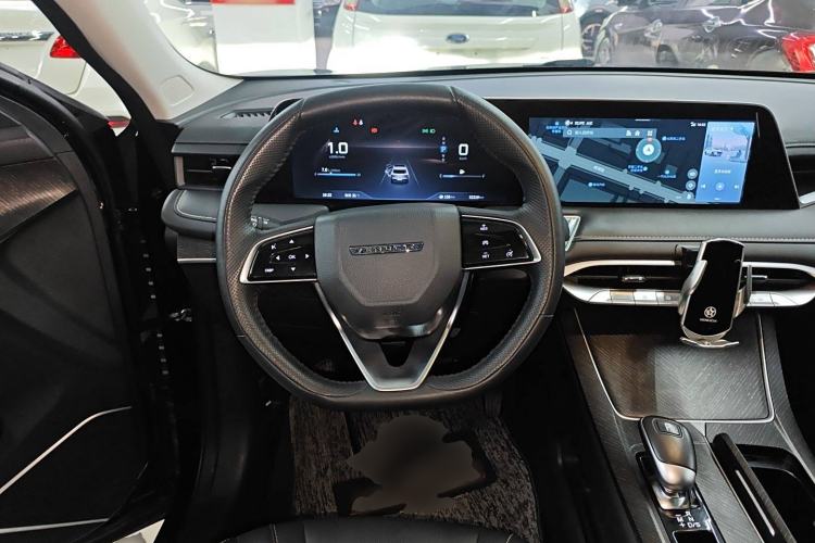 Used Venucia V 2022 260T Black Horse Edition · Idol Steering Wheel