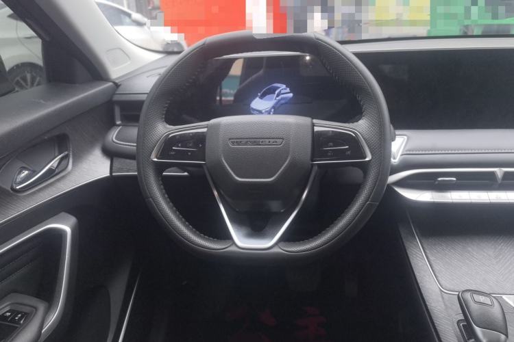 Used Venucia V 2022 260T Black Horse Edition · Idol Steering Wheel