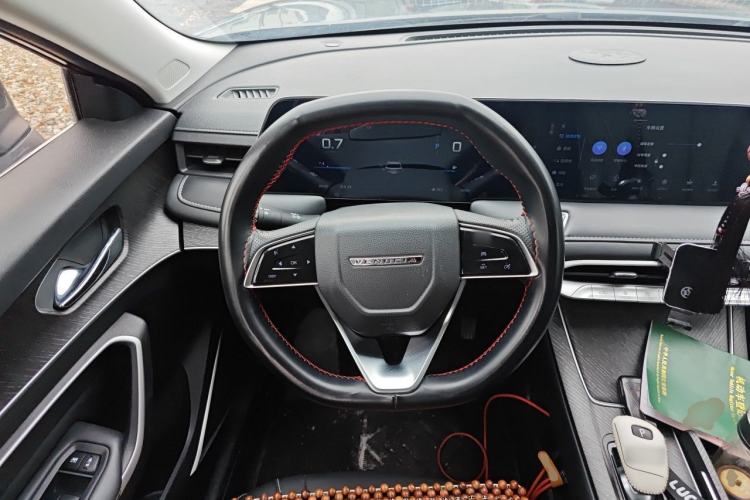 Used Venucia V 2022 260T Black Horse Edition · Idol Steering Wheel