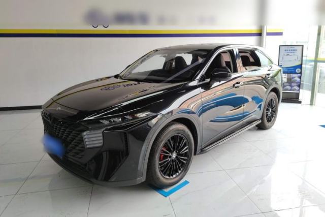 Used Venucia V 2022 260T Black Horse Edition · Idol