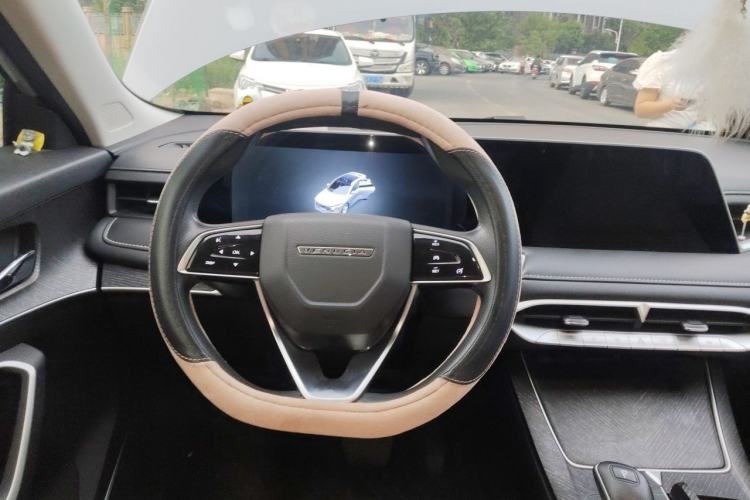 Used Venucia V 2022 260T Black Horse Edition · Idol Steering Wheel