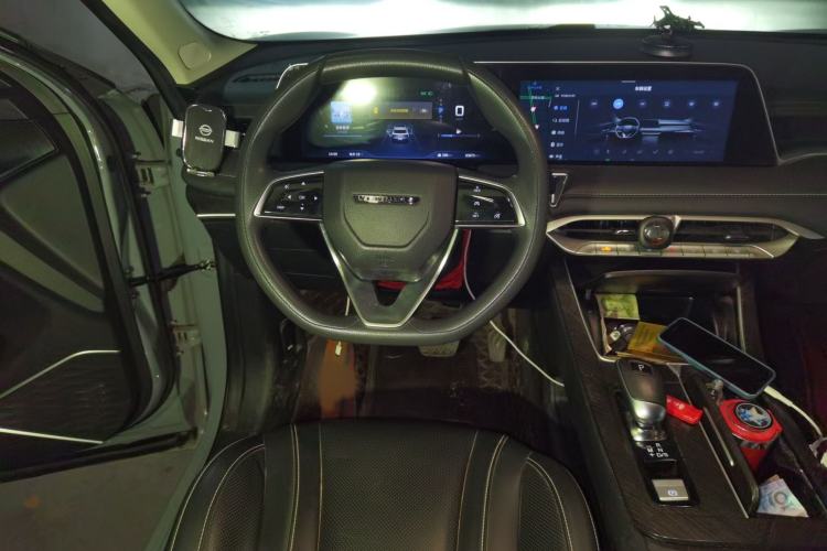 Used Venucia V 2022 260T Black Horse Edition · Idol Steering Wheel