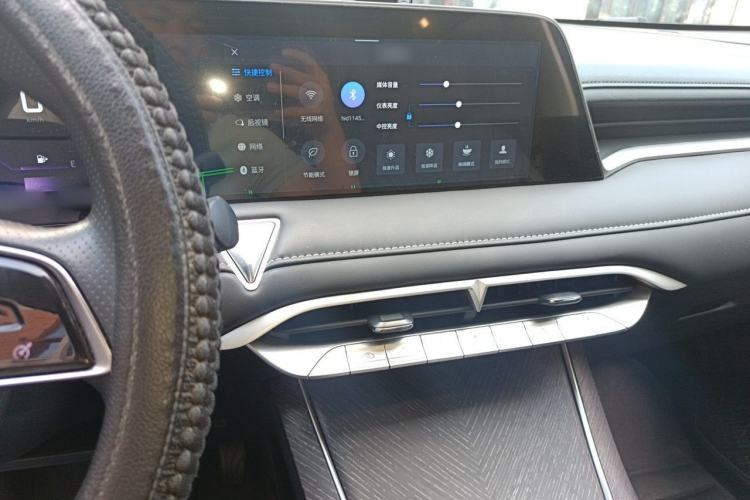 Used Venucia V 2022 260T Black Horse Edition · Idol Audio And AC Panel