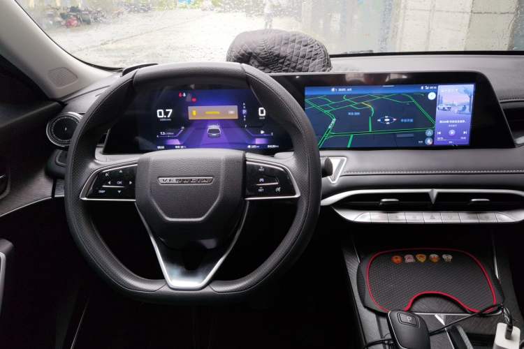 Used Venucia V 2022 260T Black Horse Edition · Idol Steering Wheel