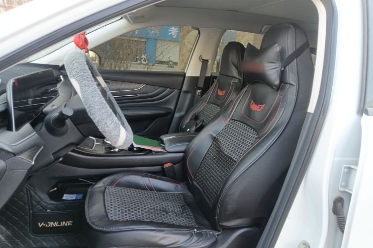 Used Venucia V 2022 260T Black Horse Edition · Idol Left Front Seat