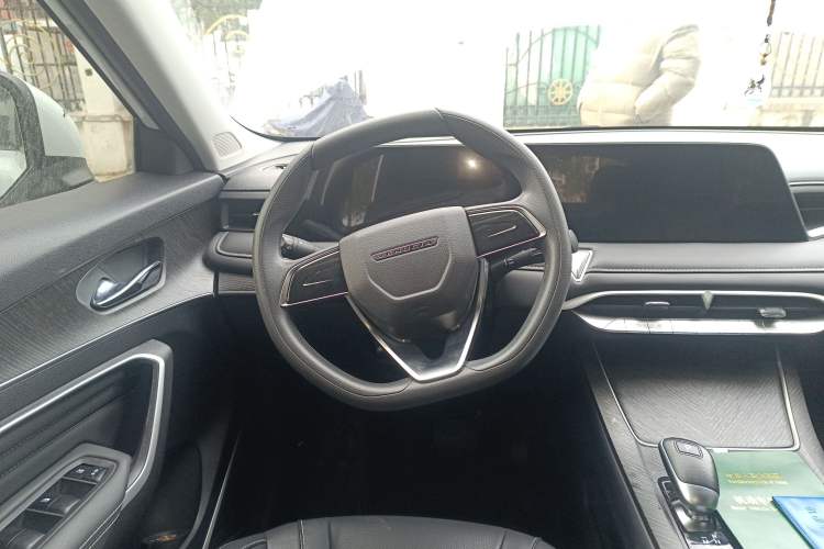 Used Venucia V 2022 260T Custom Edition · Idol Steering Wheel